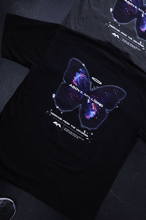 🚨1 LEFT- THE MESSENGER HEAVYWEIGHT T-SHIRT
