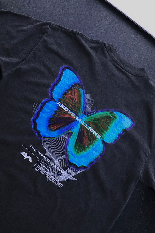🚨2 LEFT THE DIGITAL AGE BUTTERFLY HEAVYWEIGHT T-SHIRT