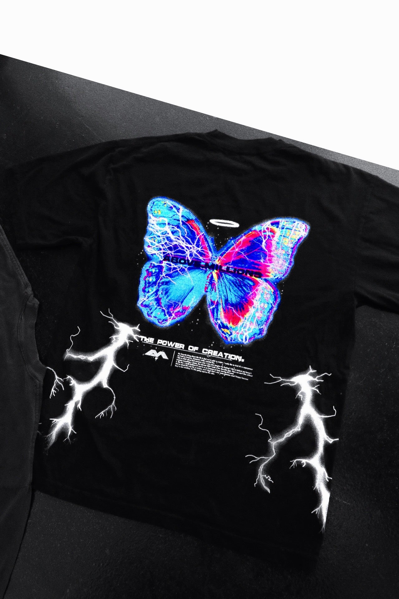 (RARE) STAR POWER. 🦋⚡️⭐️💫✨ HEAVYWEIGHT T-SHIRT