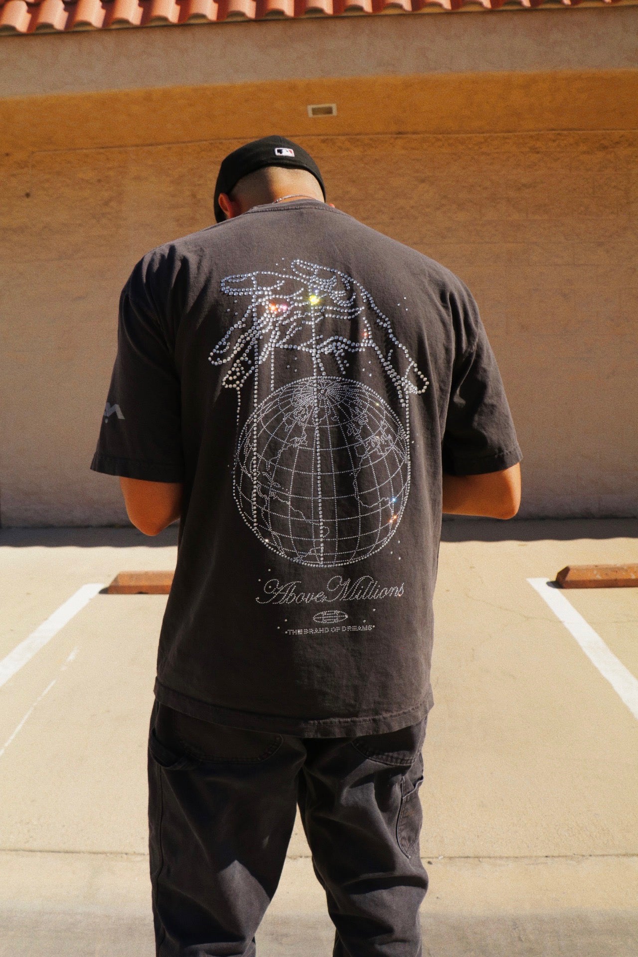 🚨6 LEFT- THE WORLD IS A MAGICAL PLACE. 🌎✨💫 🚨PROMO CODE NOT VALID🚨