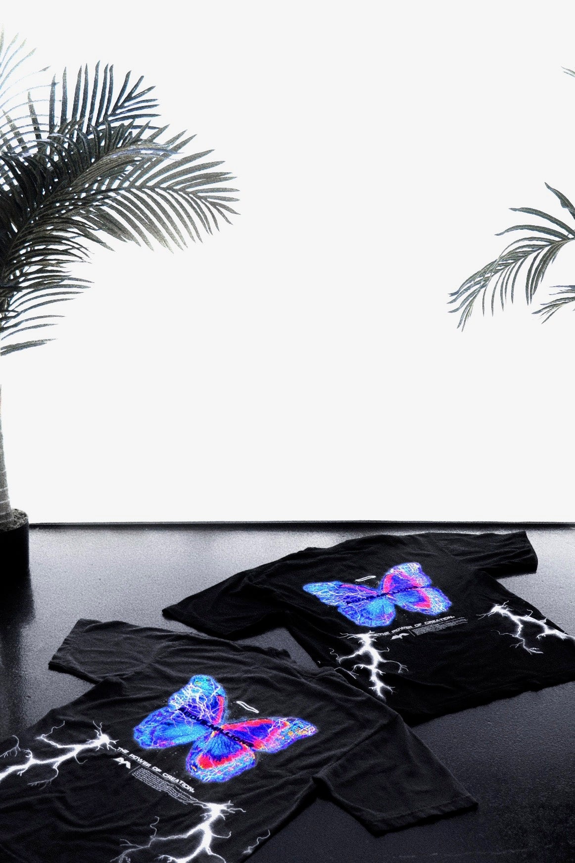 (RARE) STAR POWER. 🦋⚡️⭐️💫✨ HEAVYWEIGHT T-SHIRT