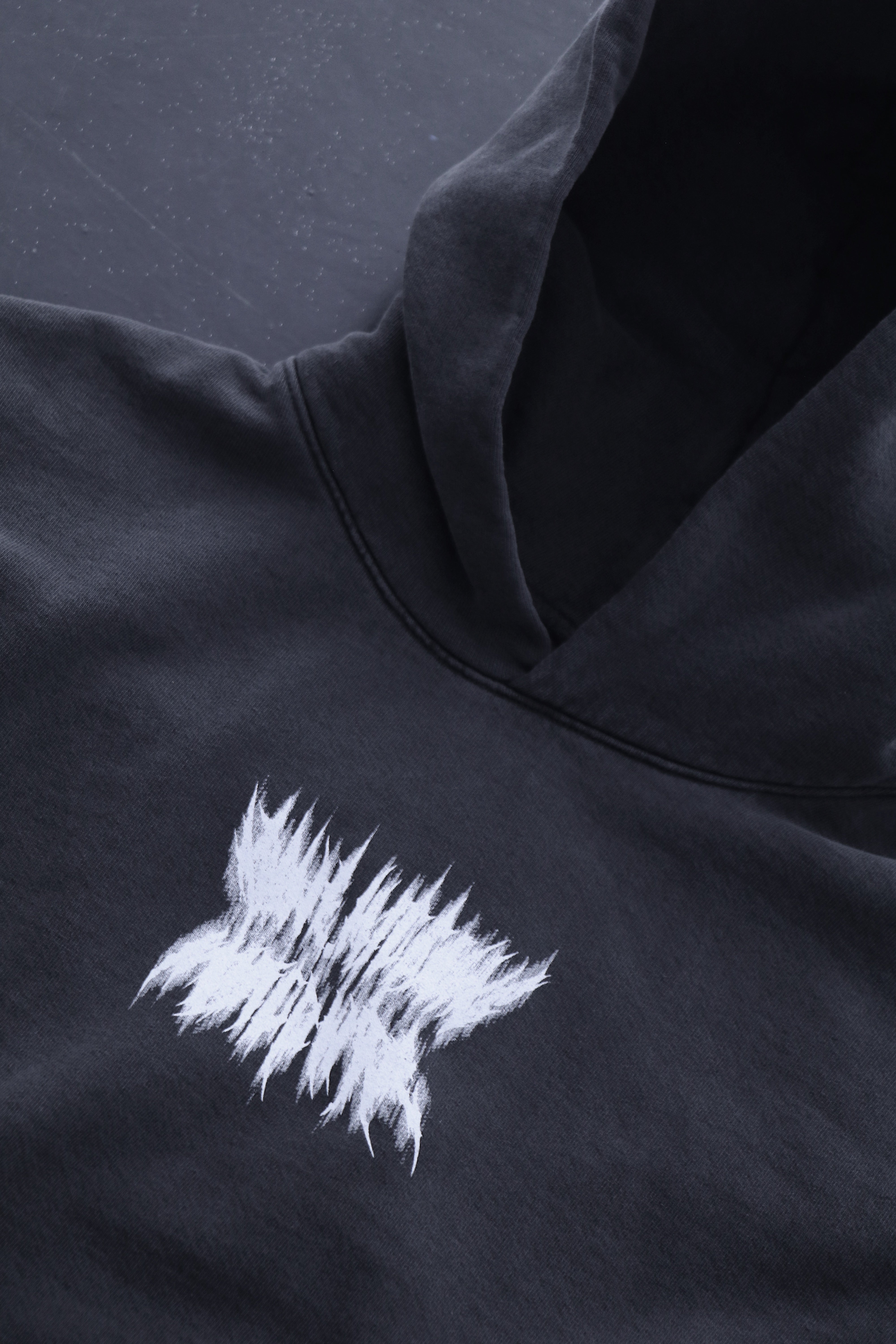 🚨2 LEFT-
LOST IN TRANSLATION HEAVYWEIGHT VINTAGE HOODIE