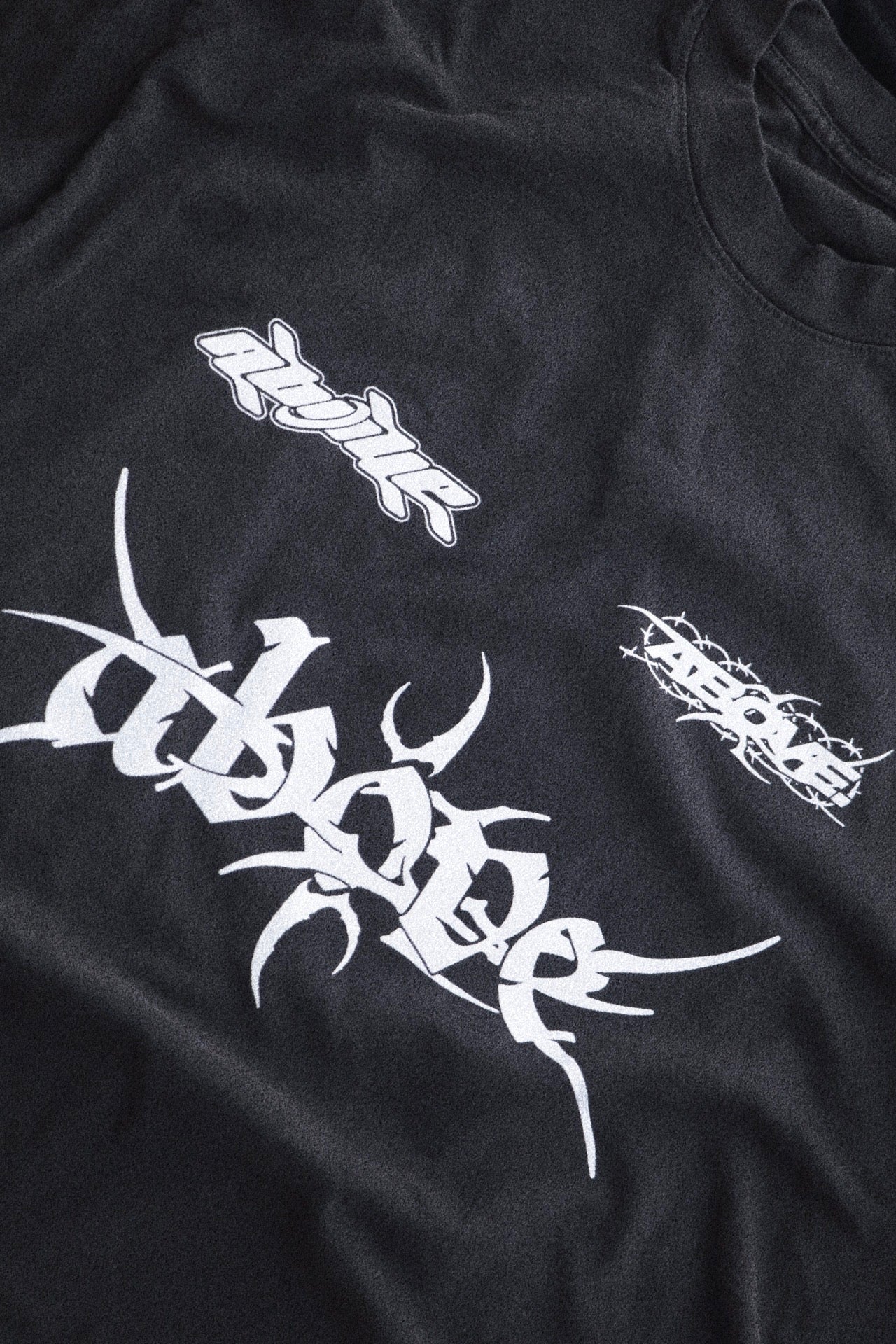 TRIPLE THREAT. HEAVYWEIGHT T-SHIRT