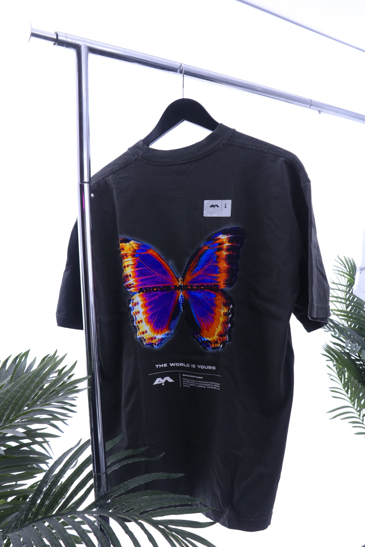 🚨2 LEFT- CHEMICAL REACTIONS. 🦋🧪✨ HEAVYWEIGHT T-SHIRT