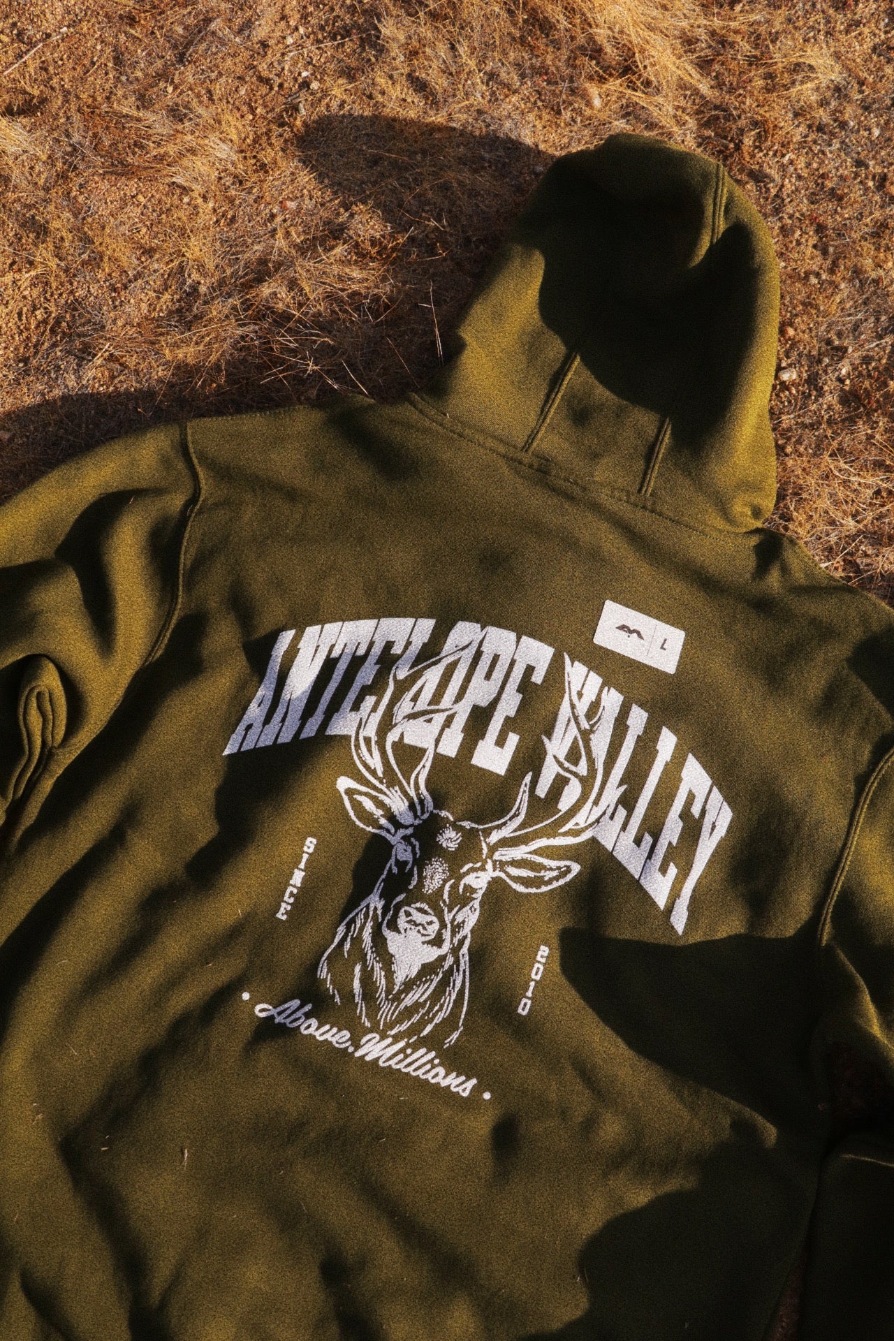 OPEN SEASON. 🦌 AV HOODIE