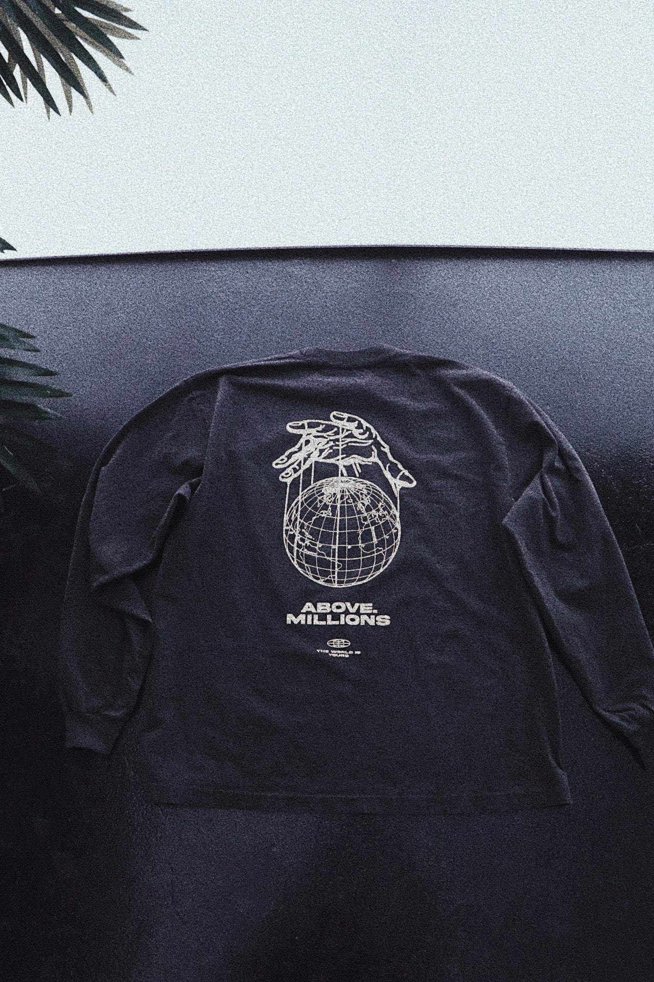 GLOBAL DOMINATION LONG SLEEVE HEAVYWEIGHT