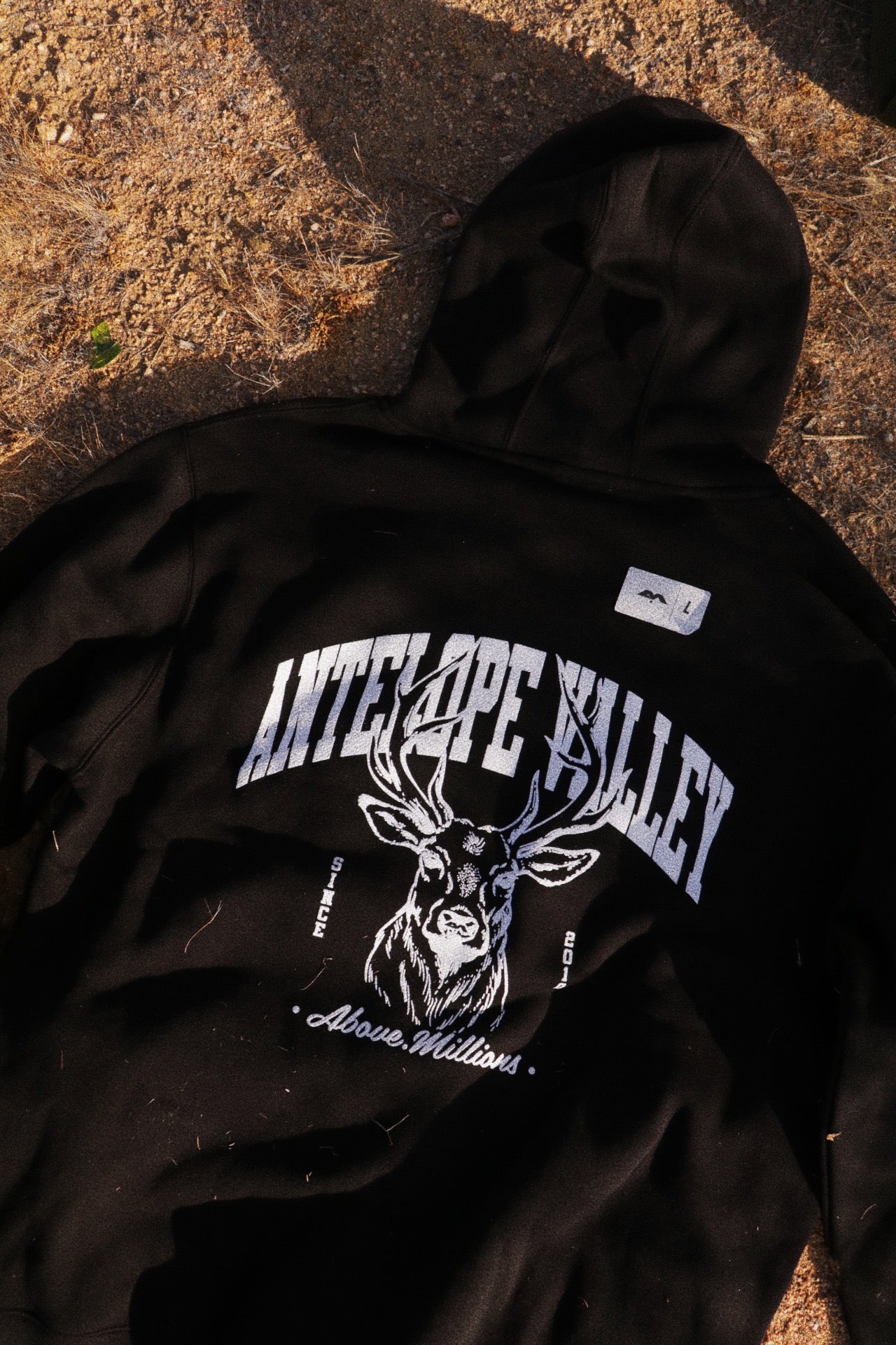 OPEN SEASON. 🦌 AV HOODIE