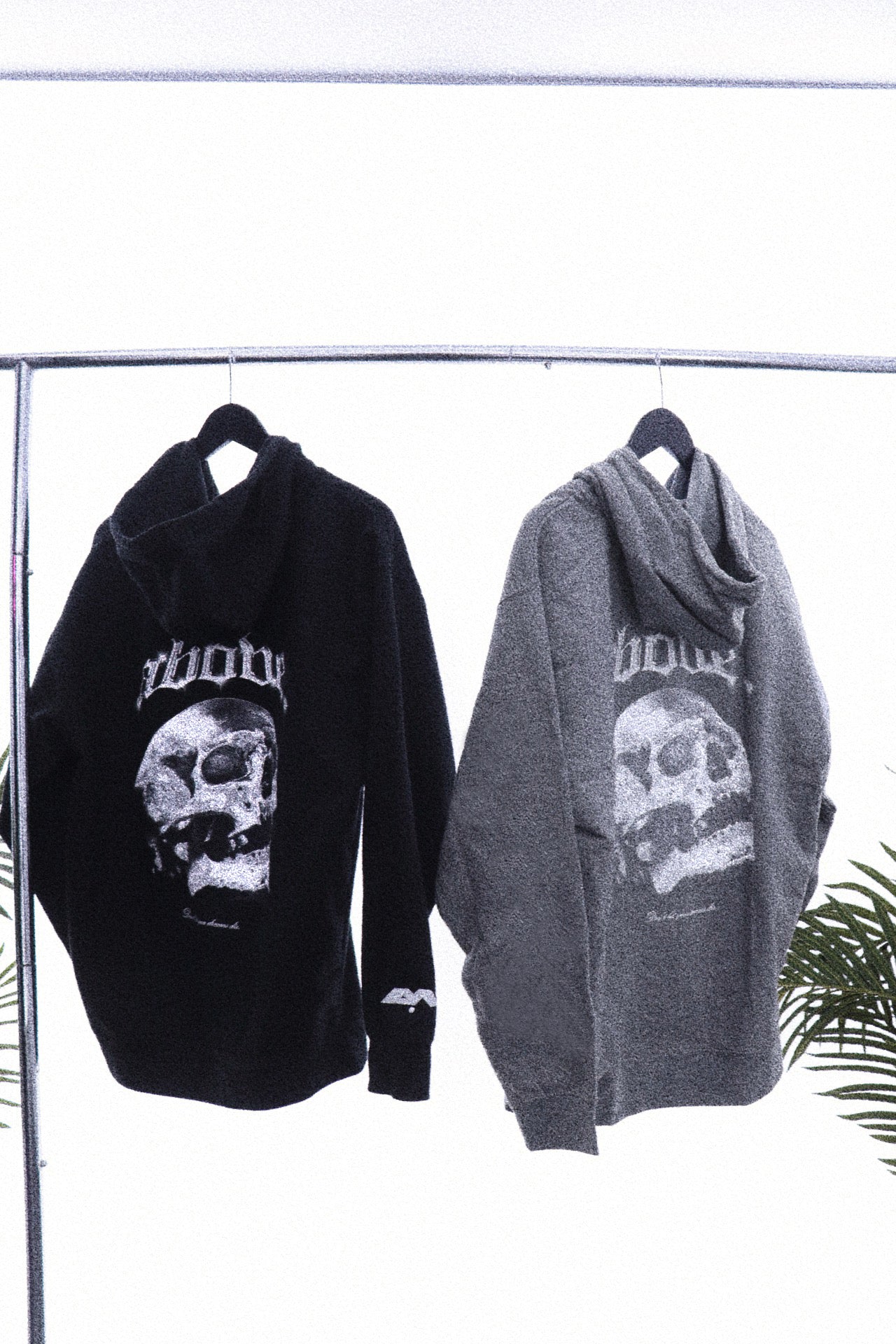 DLYD ZIP UP HOODIE